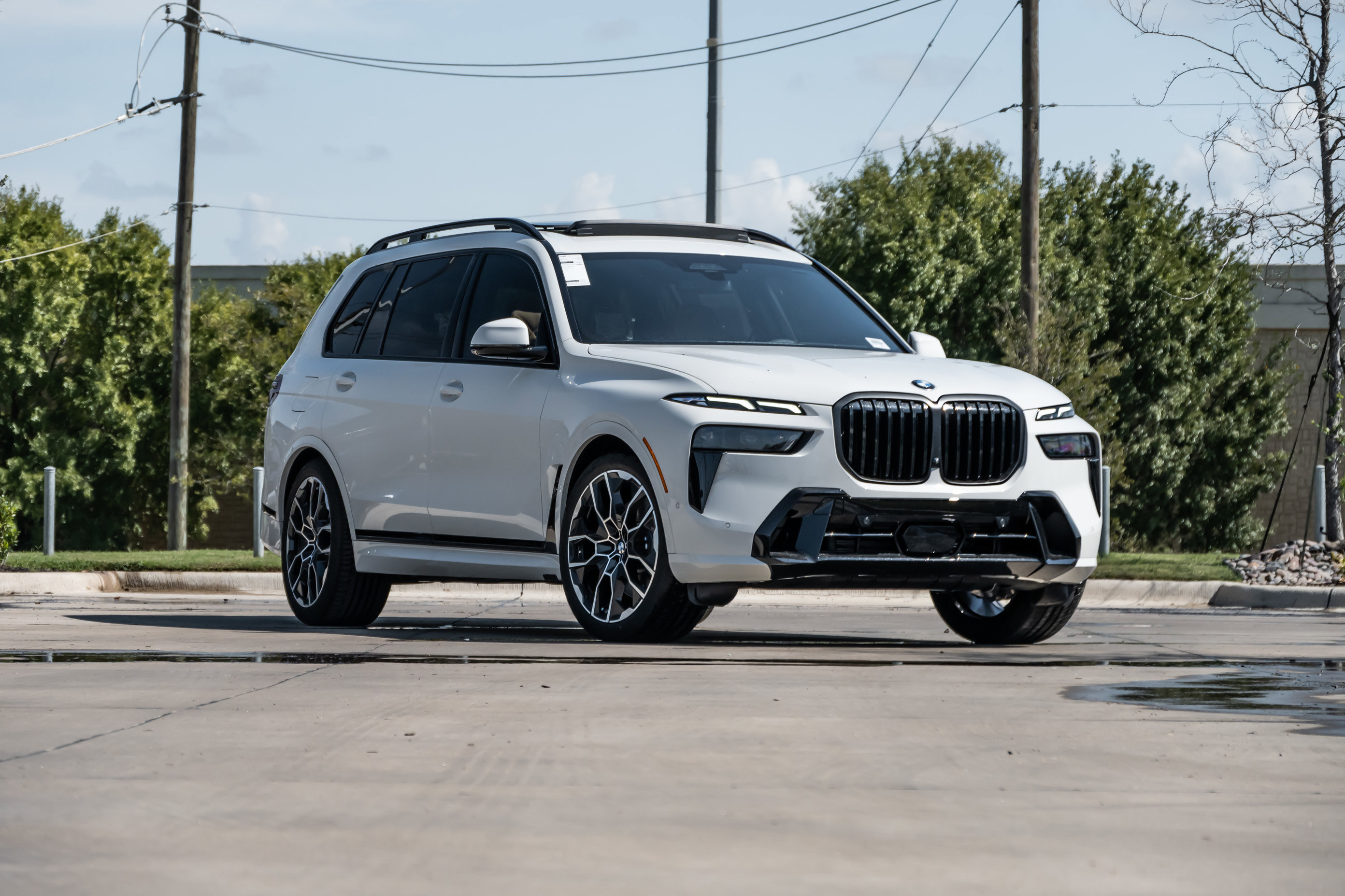 New 2026 BMW X7 xDrive40i w/ Dynamic Handling Package image 2