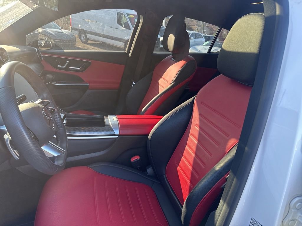 Used 2024 Mercedes-Benz GLC 300 4MATIC image 27