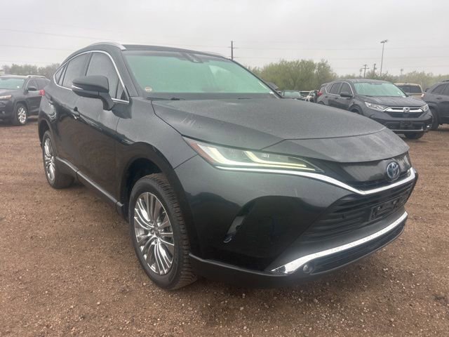 Used 2023 Toyota Venza XLE AWD/4WD image 7