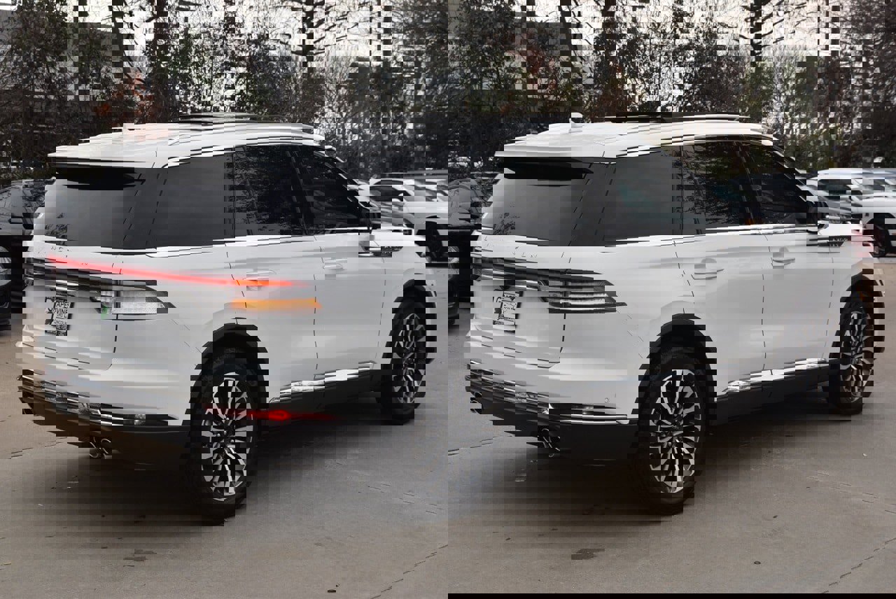 Certified 2023 Lincoln Aviator Reserve w/ Elements Package Plus image 7