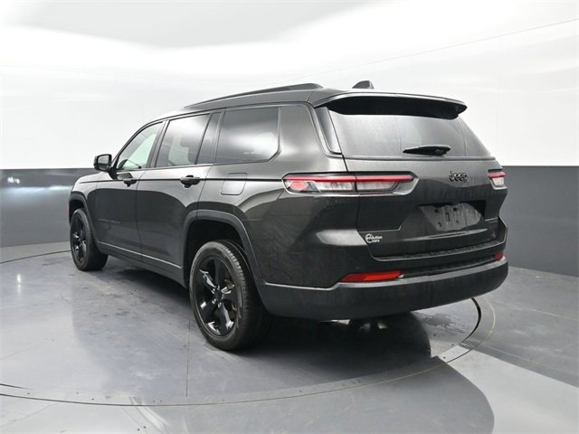 Used 2024 Jeep Grand Cherokee L Limited w/ Black Appearance Package image 3