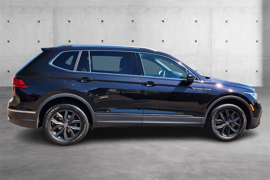Used 2024 Volkswagen Tiguan SE image 26