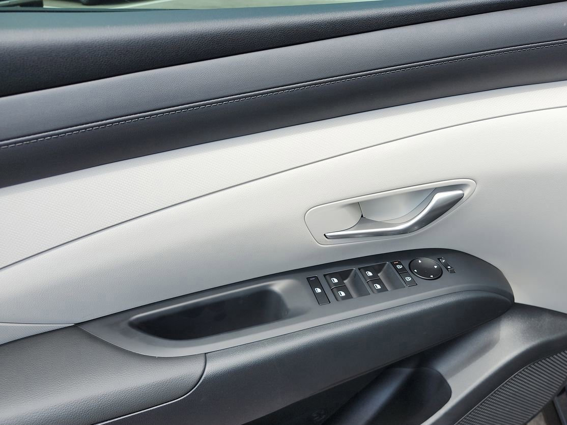 New 2026 Hyundai Tucson SE image 13