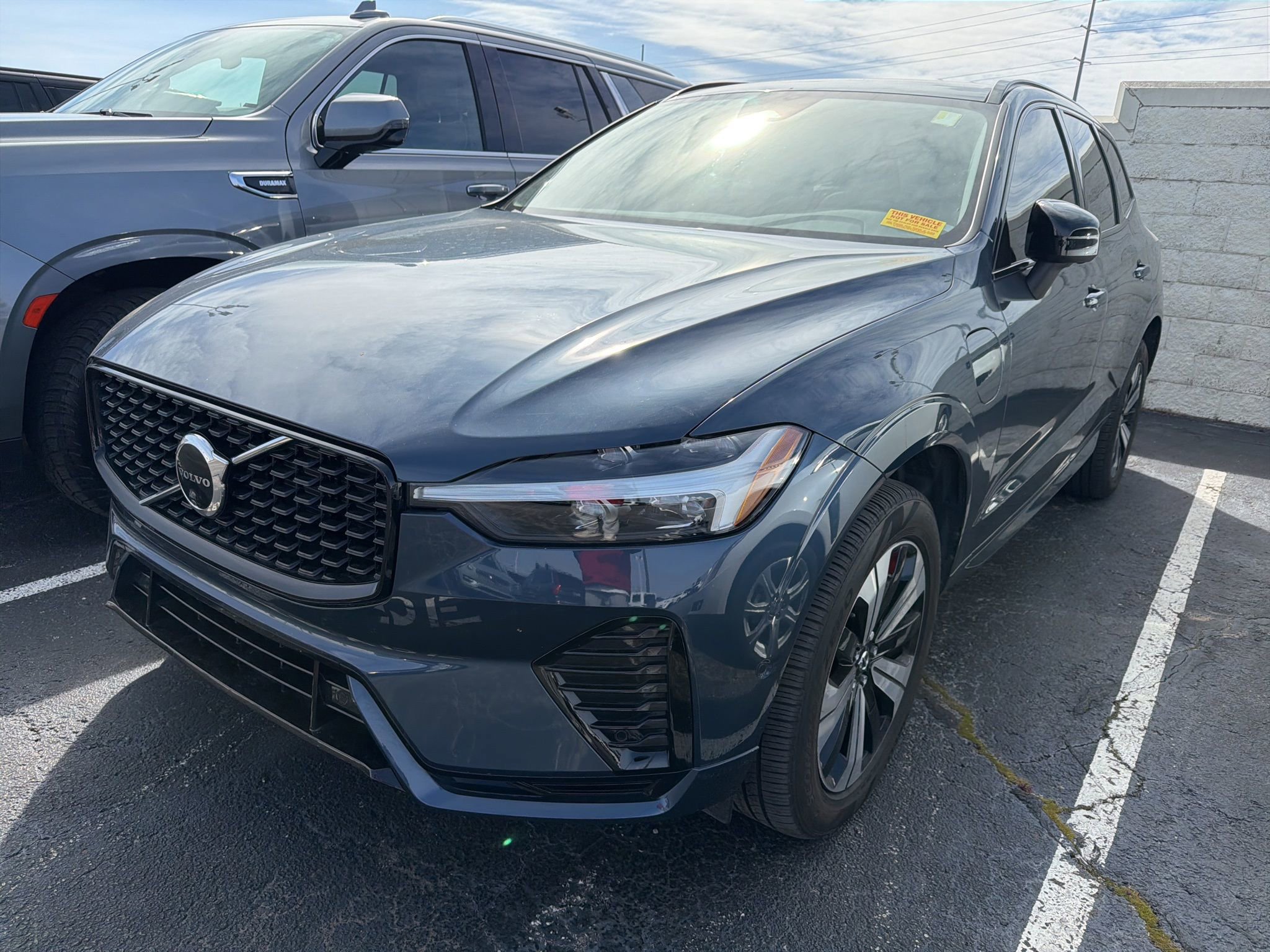 Used 2025 Volvo XC60 T8 Plus w/ Protection Package Premier
