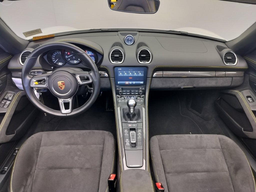 Certified 2020 Porsche 718 Boxster Spyder RWD image 7