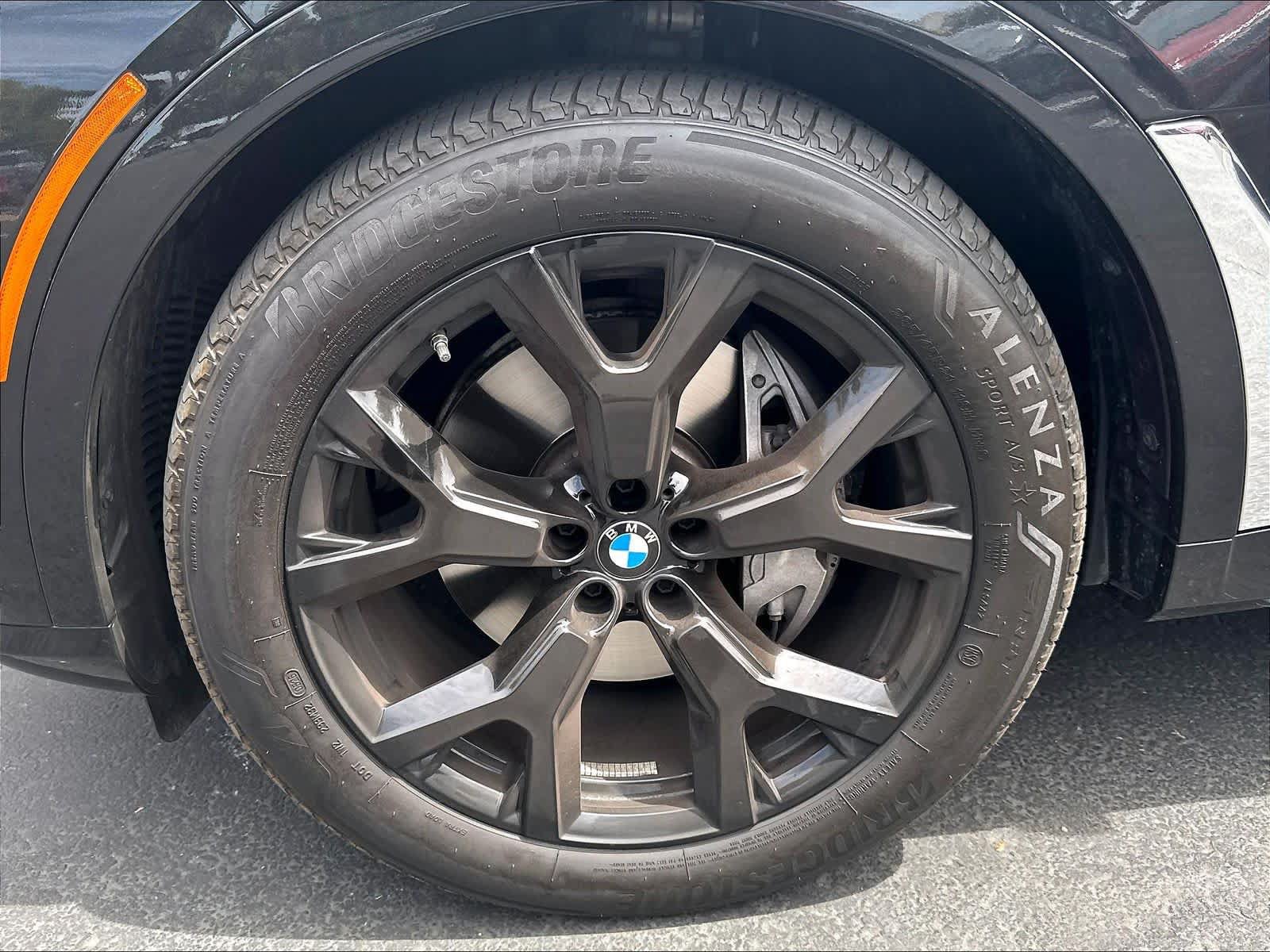 Used 2026 BMW X7 xDrive40i w/ Premium Package AWD/4WD image 32