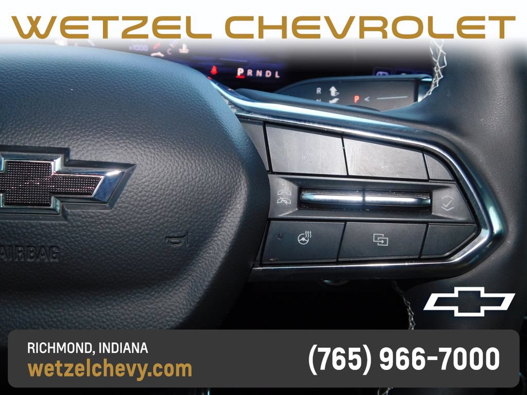 Used 2025 Chevrolet Traverse Z71 w/ Driver Confidence Package AWD/4WD image 37