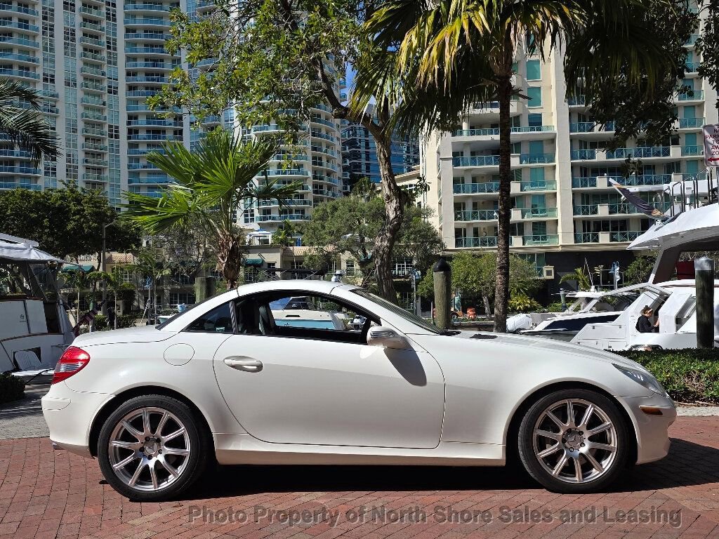 Used 2005 Mercedes-Benz SLK 350 Movie Star image 4