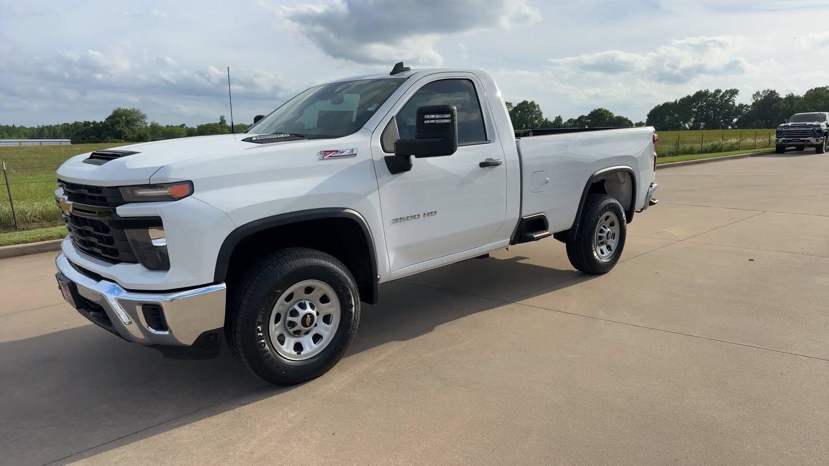 Used 2024 Chevrolet Silverado 3500 W/T AWD/4WD image 5
