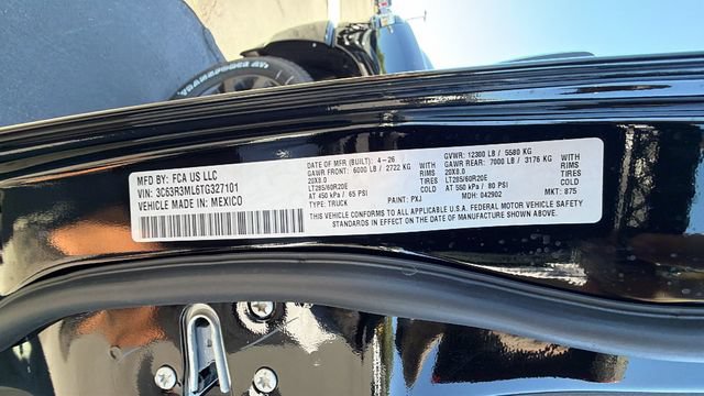 New 2026 RAM 3500 Laramie AWD/4WD image 34