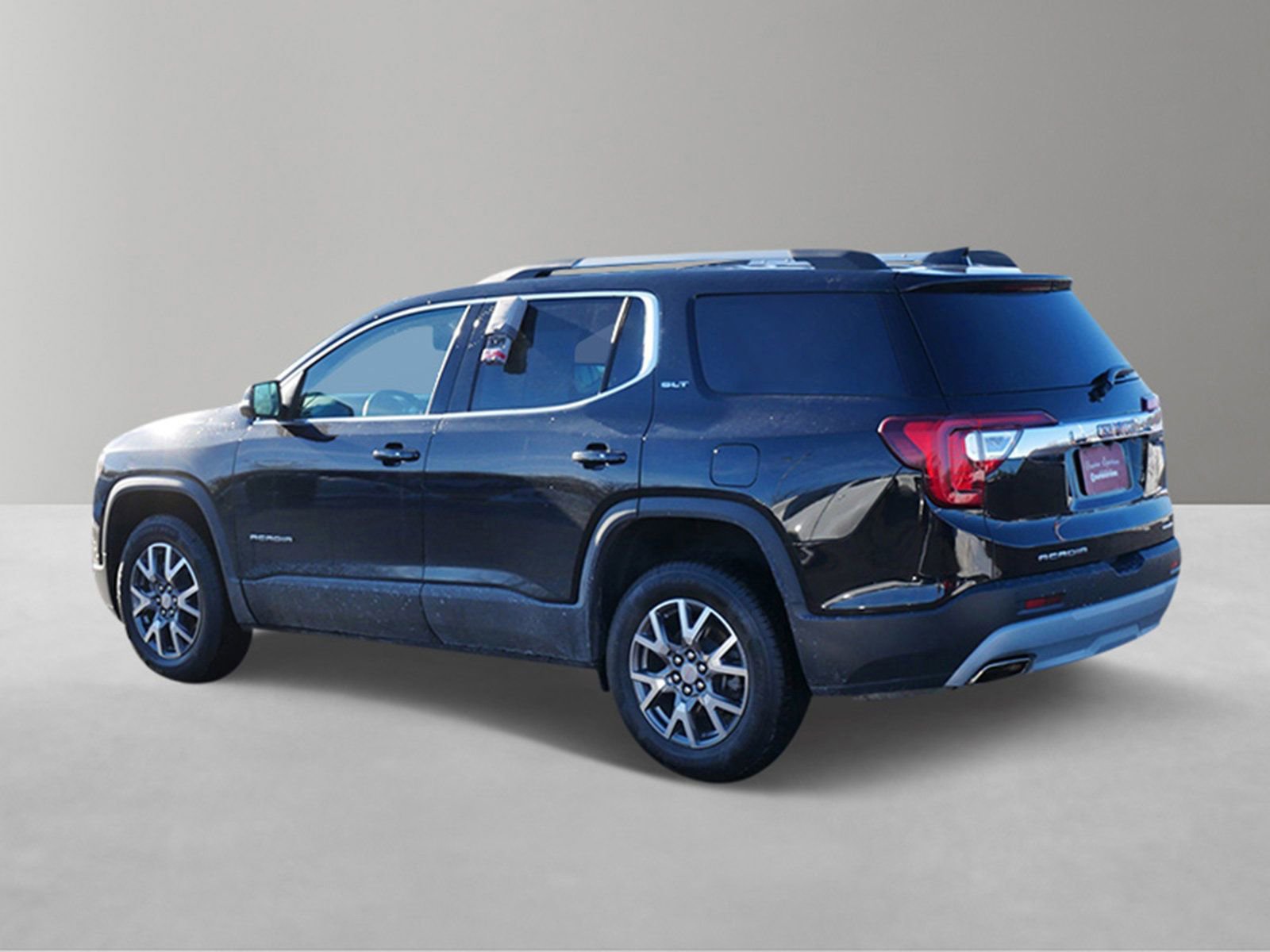 Used 2023 GMC Acadia SLT w/ Technology Package image 3