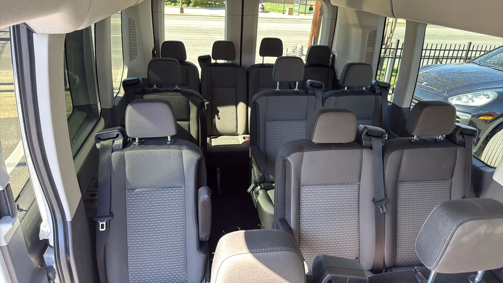 Used 2025 Ford Transit 350 XLT image 11