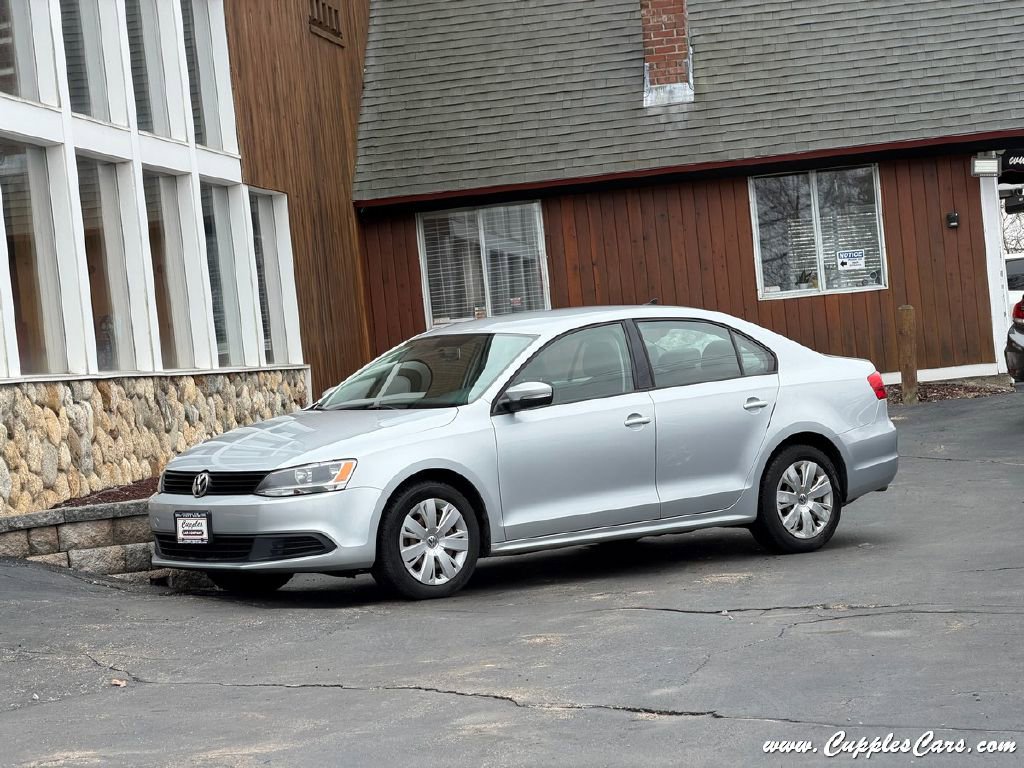 Used 2014 Volkswagen Jetta SE FWD image 2