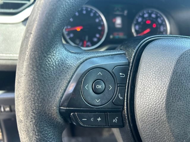 Used 2020 Toyota RAV4 LE w/ All Weather Liner Package AWD/4WD image 22