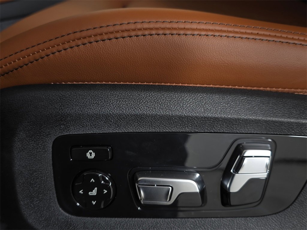 New 2026 BMW X7 M60i image 30