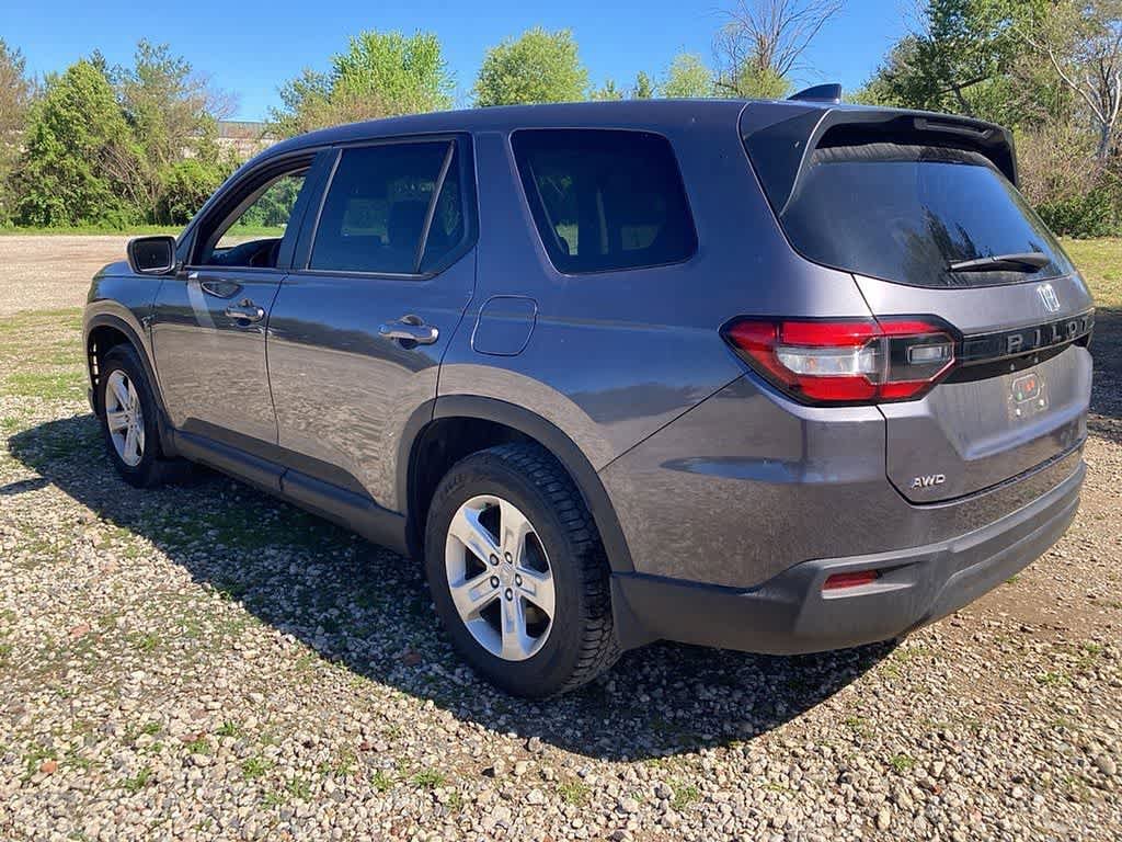 Used 2023 Honda Pilot LX image 11