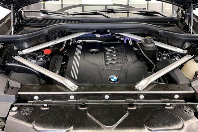 Used 2021 BMW X5 xDrive40i w/ Convenience Package image 9