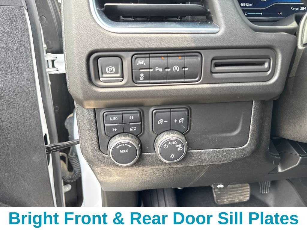 Used 2023 Chevrolet Tahoe RST AWD/4WD image 16