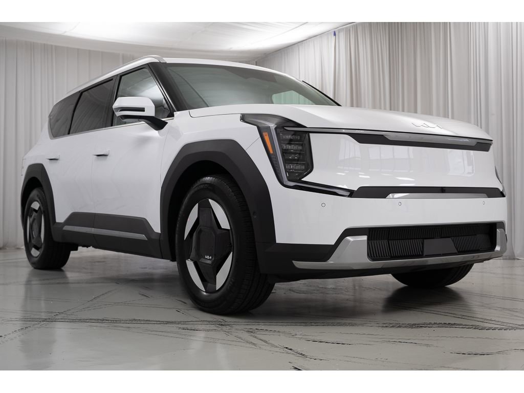 New 2026 Kia EV9 Wind image 2