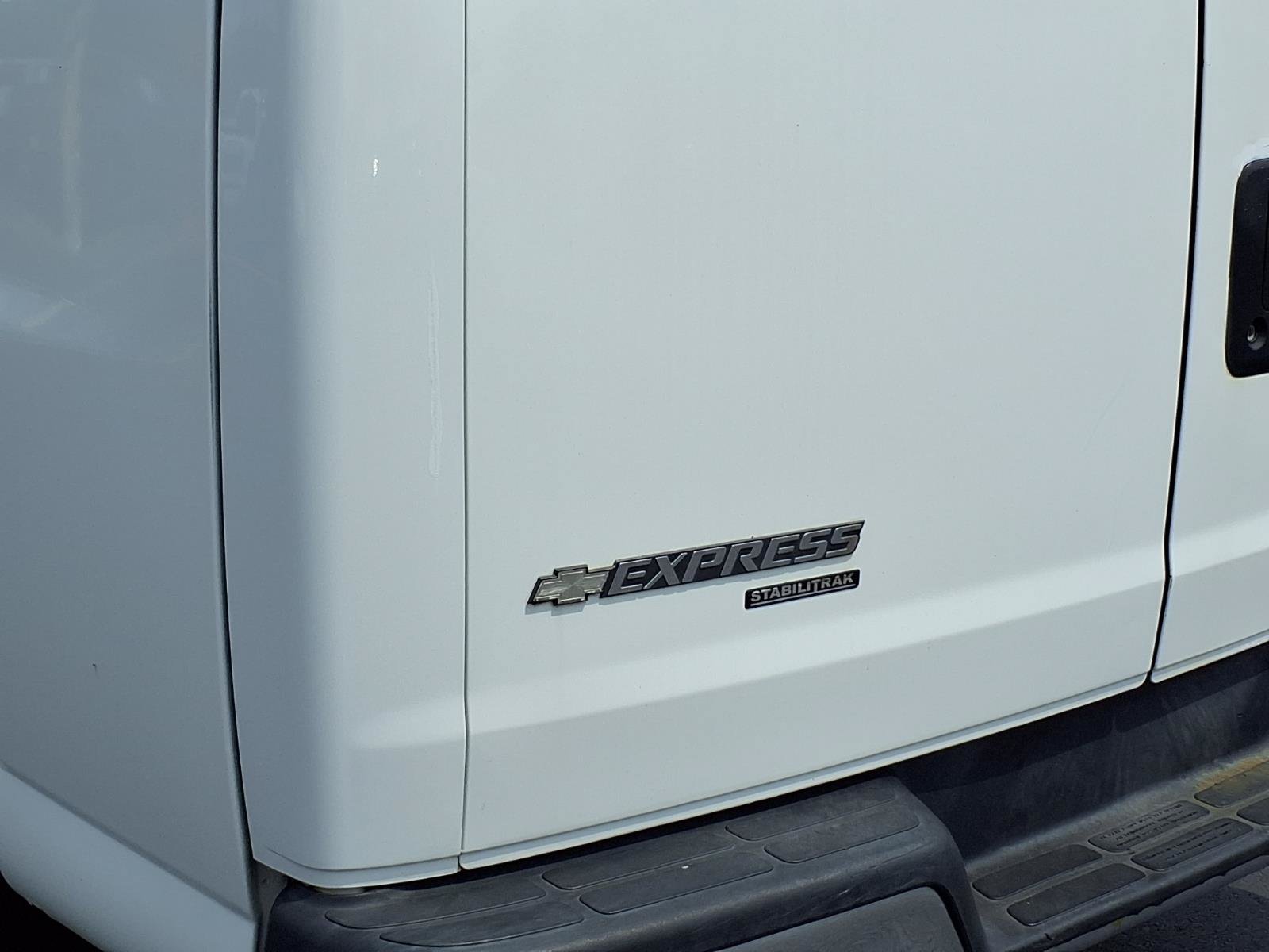 Used 2012 Chevrolet Express 3500 LT w/ LT Preferred Equipment Group RWD image 20
