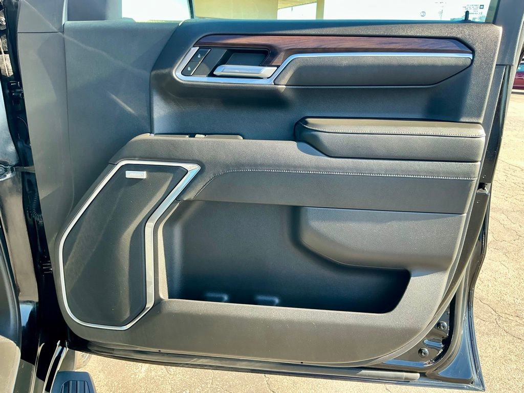 Used 2022 GMC Sierra 1500 SLT image 23