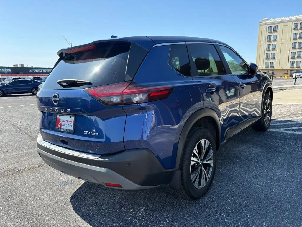 Used 2023 Nissan Rogue SV AWD/4WD image 5