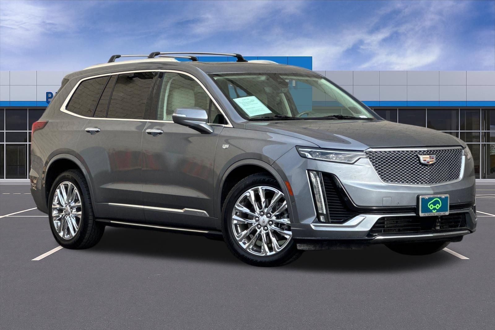 Certified 2021 Cadillac XT6 Premium Luxury w/ LPO, Radiant Package AWD/4WD image 2