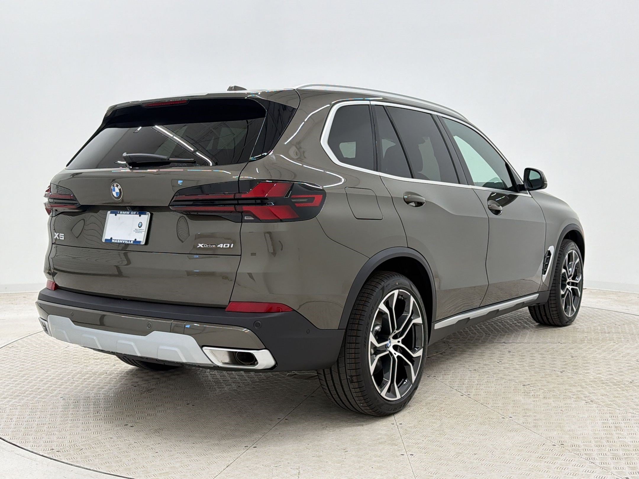 New 2026 BMW X5 xDrive40i w/ Climate Comfort Package AWD/4WD image 9