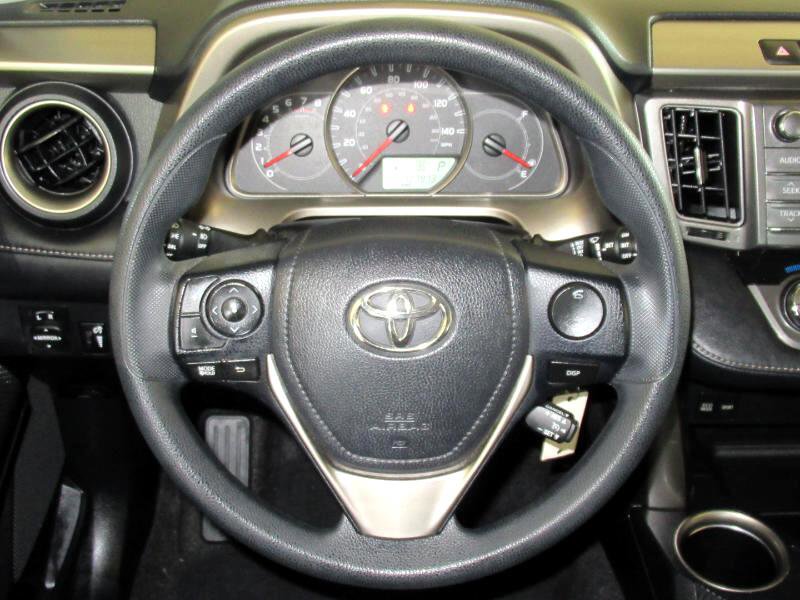 Used 2013 Toyota RAV4 XLE image 11