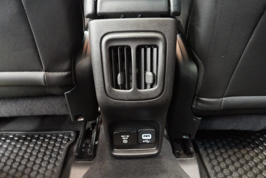 Used 2019 Jeep Compass Latitude w/ Cold Weather Group AWD/4WD image 29