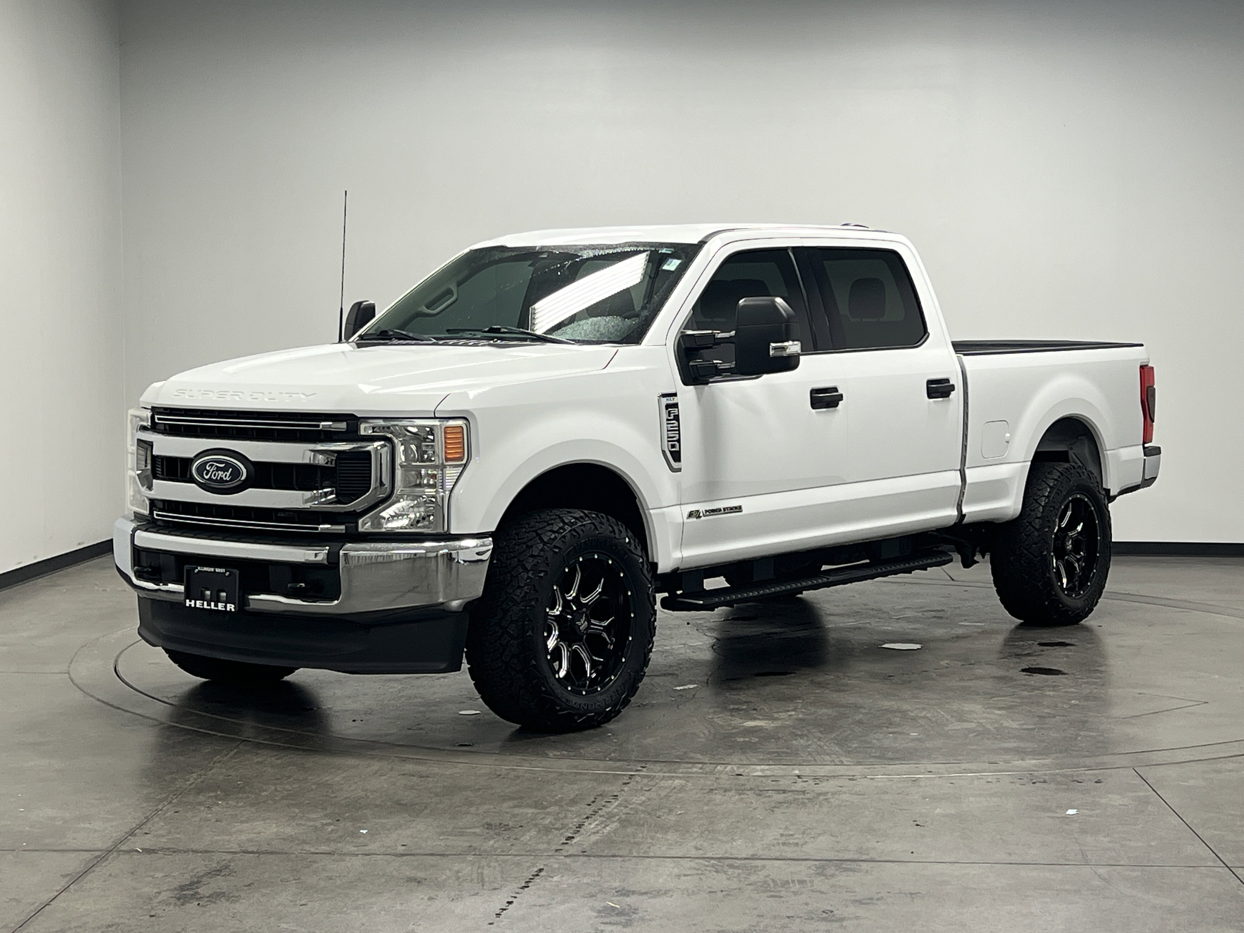 Used 2022 Ford F250 XLT image 4