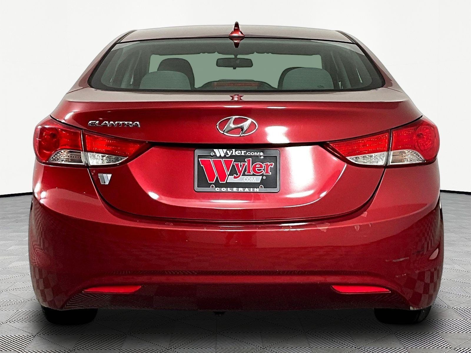 Used 2013 Hyundai Elantra GLS w/ Preferred Pkg FWD image 5