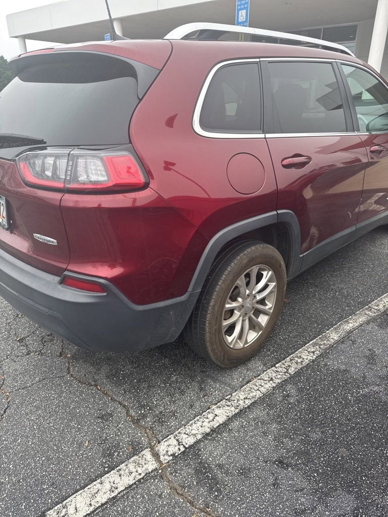 Used 2019 Jeep Cherokee Latitude w/ Popular Appearance Group image 10