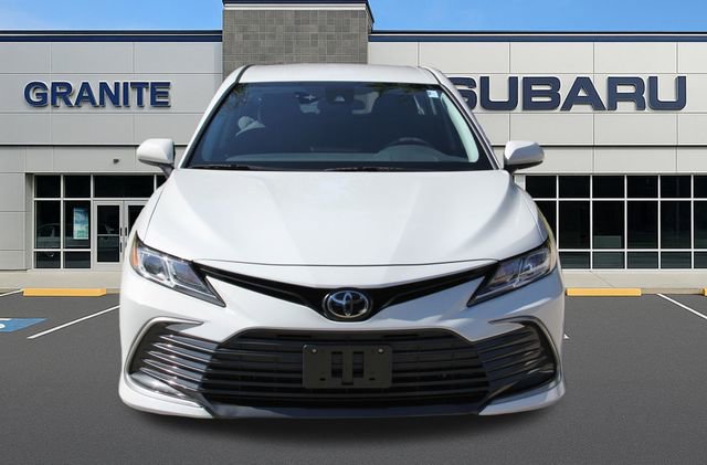 Used 2024 Toyota Camry LE FWD image 3