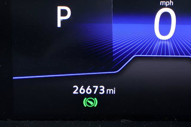 Certified 2023 Volkswagen Taos SE w/ Panoramic Sunroof Package AWD/4WD image 2