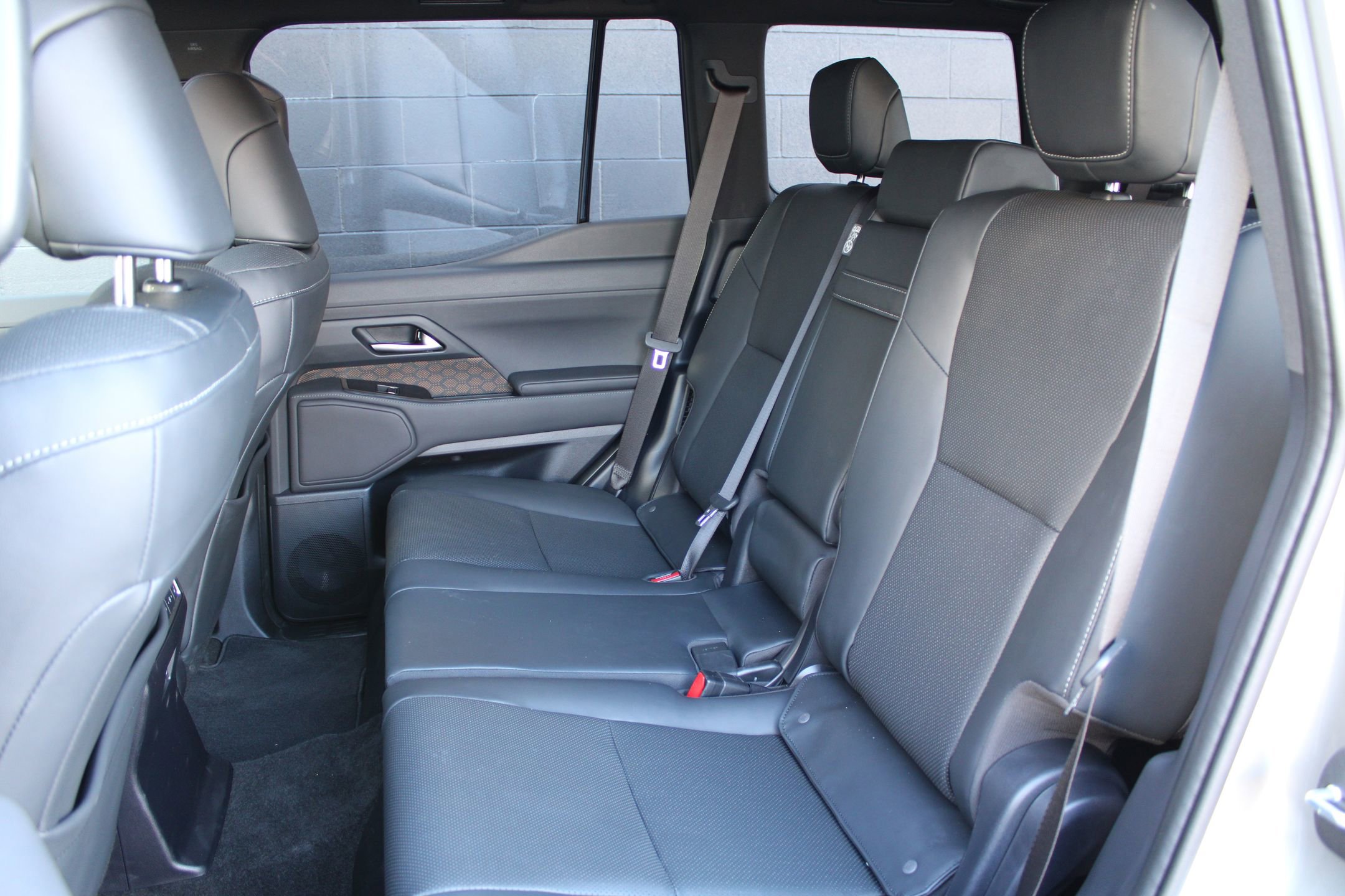 Used 2024 Lexus GX 550 image 25