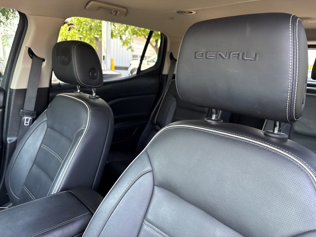Certified 2018 GMC Acadia Denali w/ Technology Package AWD/4WD image 16