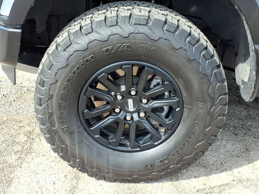 Used 2025 Ford F150 Raptor AWD/4WD image 6