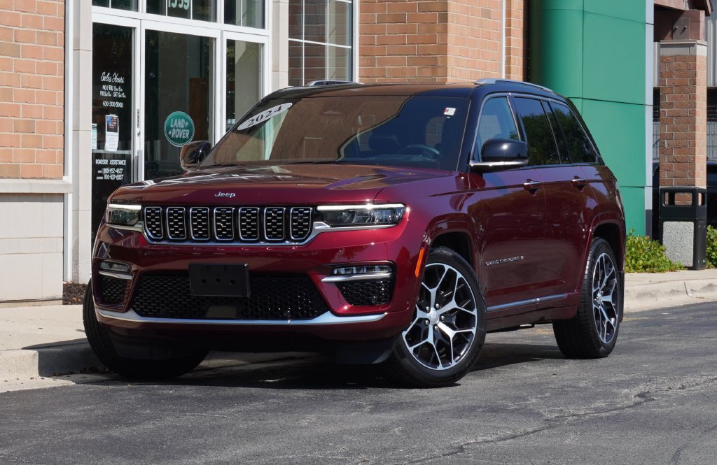 Used 2024 Jeep Grand Cherokee Summit AWD/4WD image 1