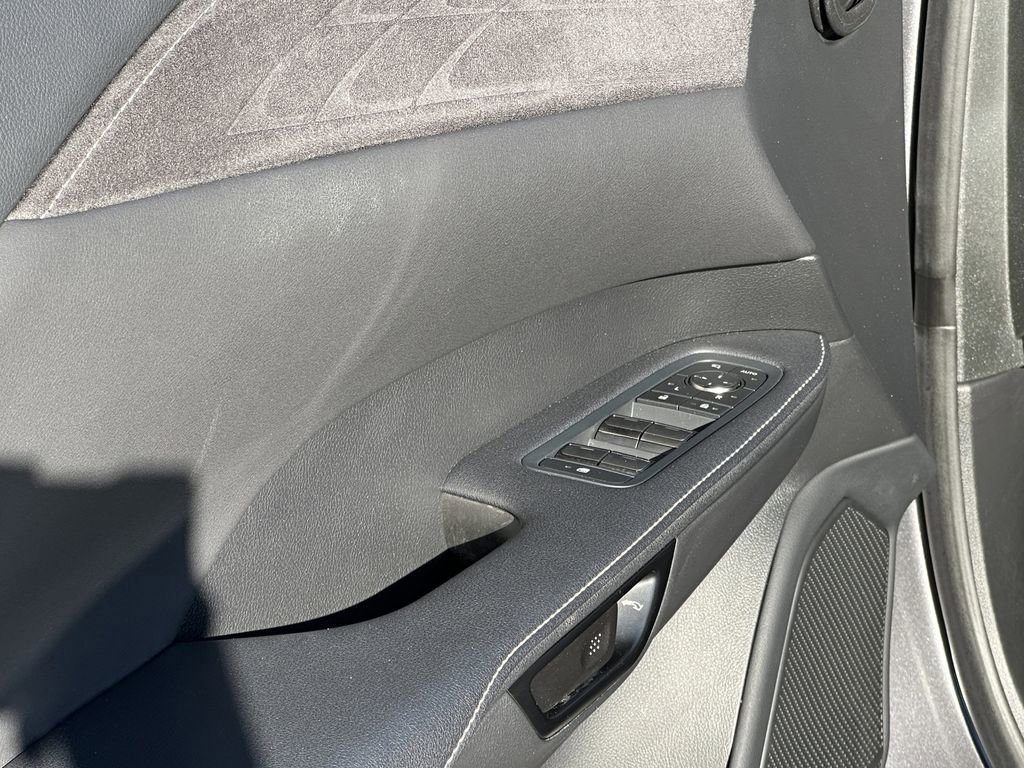 Used 2023 Lexus RX 350 w/ Accessory Package (Z1) image 12