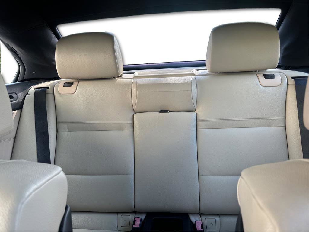 Used 2013 BMW 335i Convertible image 14