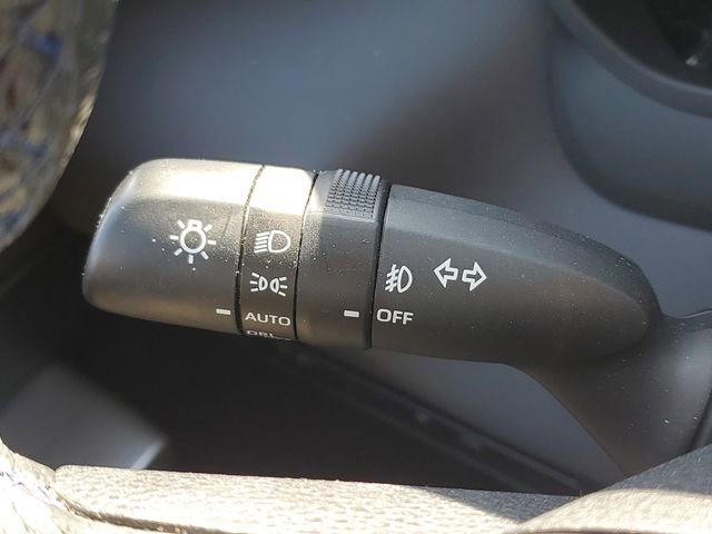 Used 2023 Toyota Tundra Platinum w/ Advanced Package AWD/4WD image 12