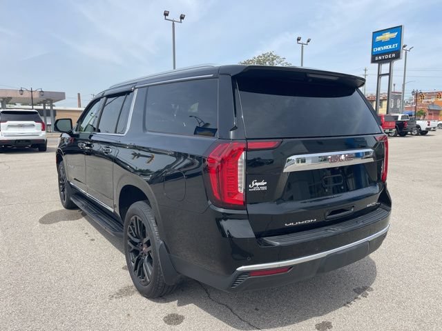 Used 2023 GMC Yukon XL SLT w/ SLT Luxury Package AWD/4WD image 14