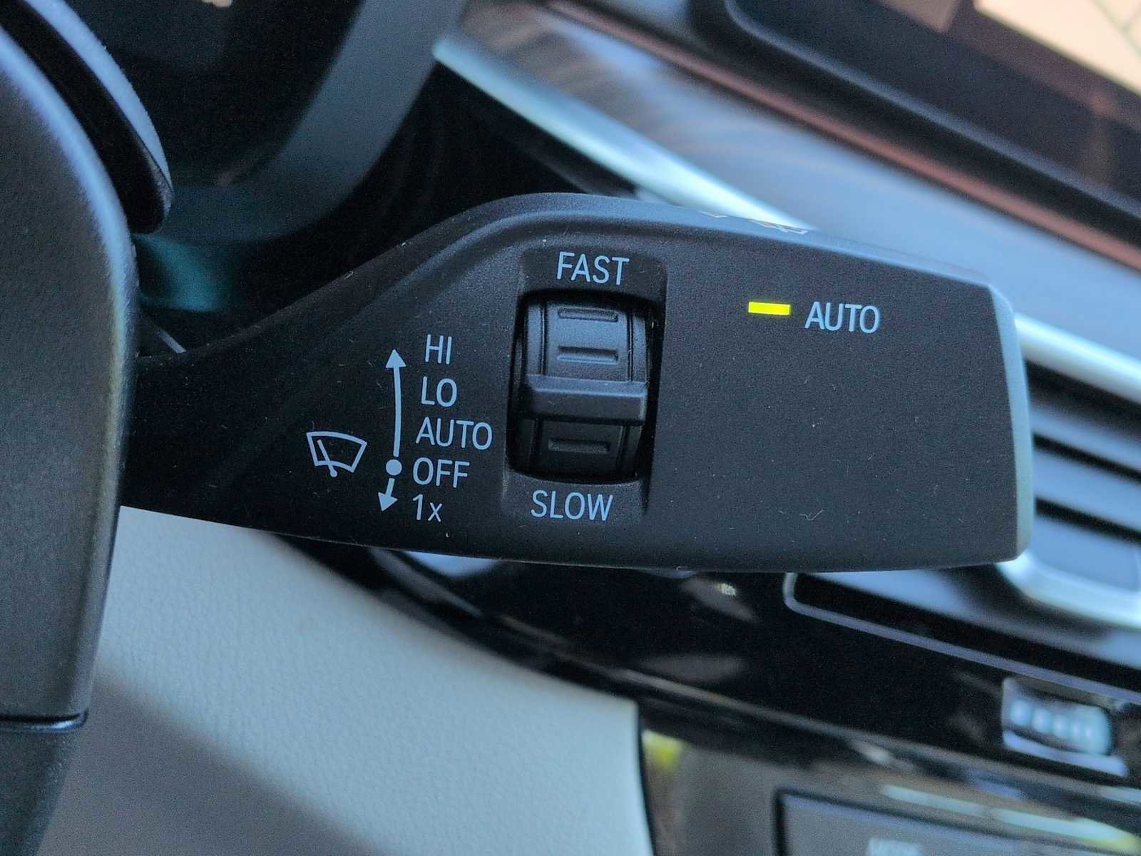 Used 2023 BMW 540i xDrive w/ Premium Package AWD/4WD image 28