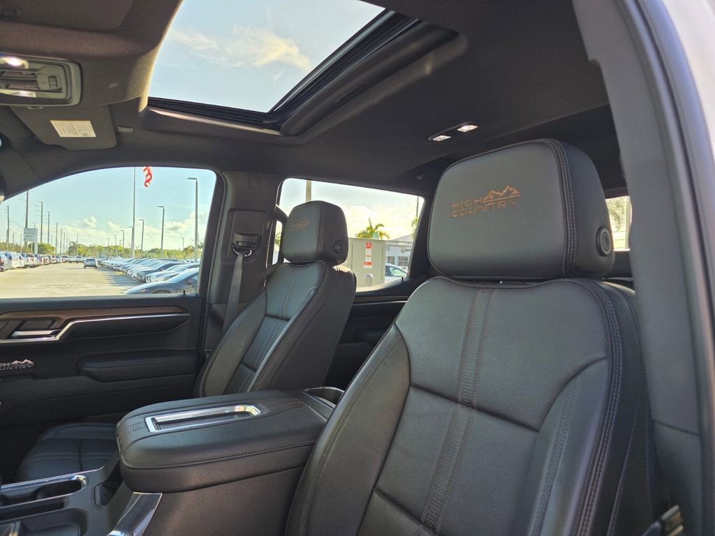 Used 2022 Chevrolet Silverado 1500 High Country w/ High Country Premium Package image 21