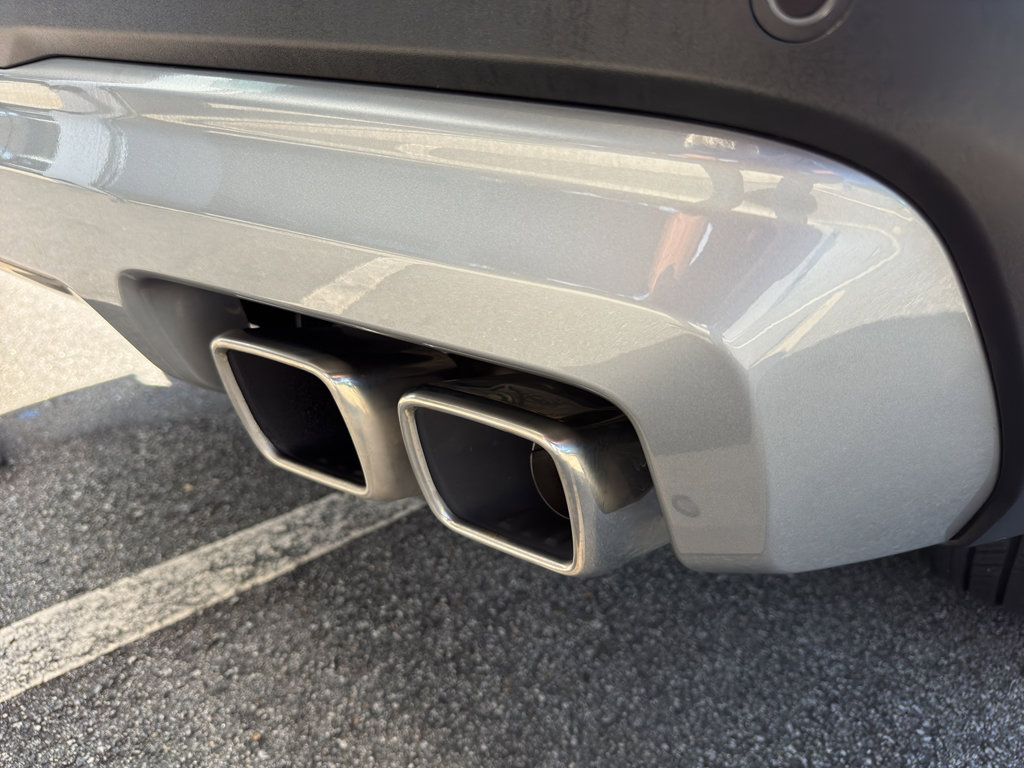 Used 2025 GMC Acadia Elevation image 8