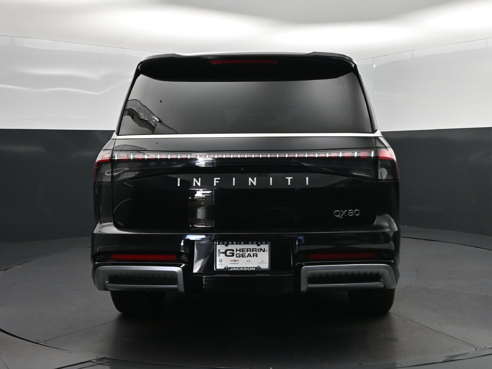Certified 2025 INFINITI QX80 Luxe RWD image 6