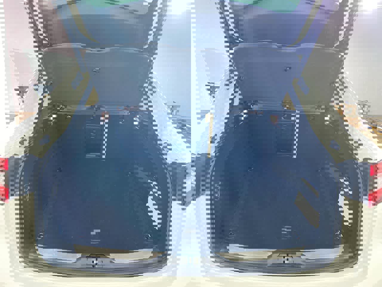 Used 2020 Maserati Levante GranLusso image 35