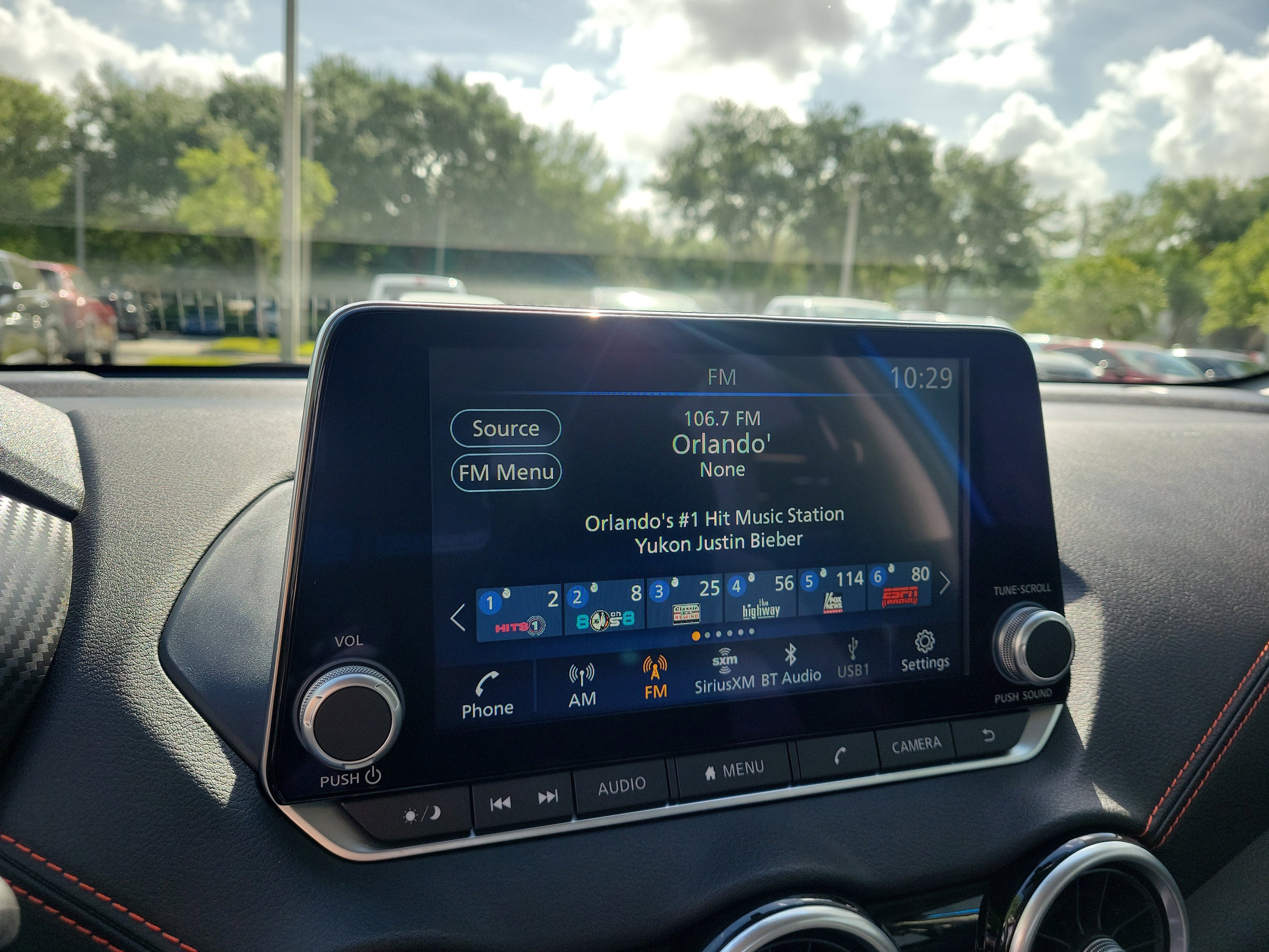 Certified 2024 Nissan Sentra SR FWD image 25