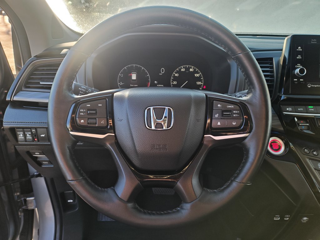 Used 2025 Honda Odyssey Elite image 17